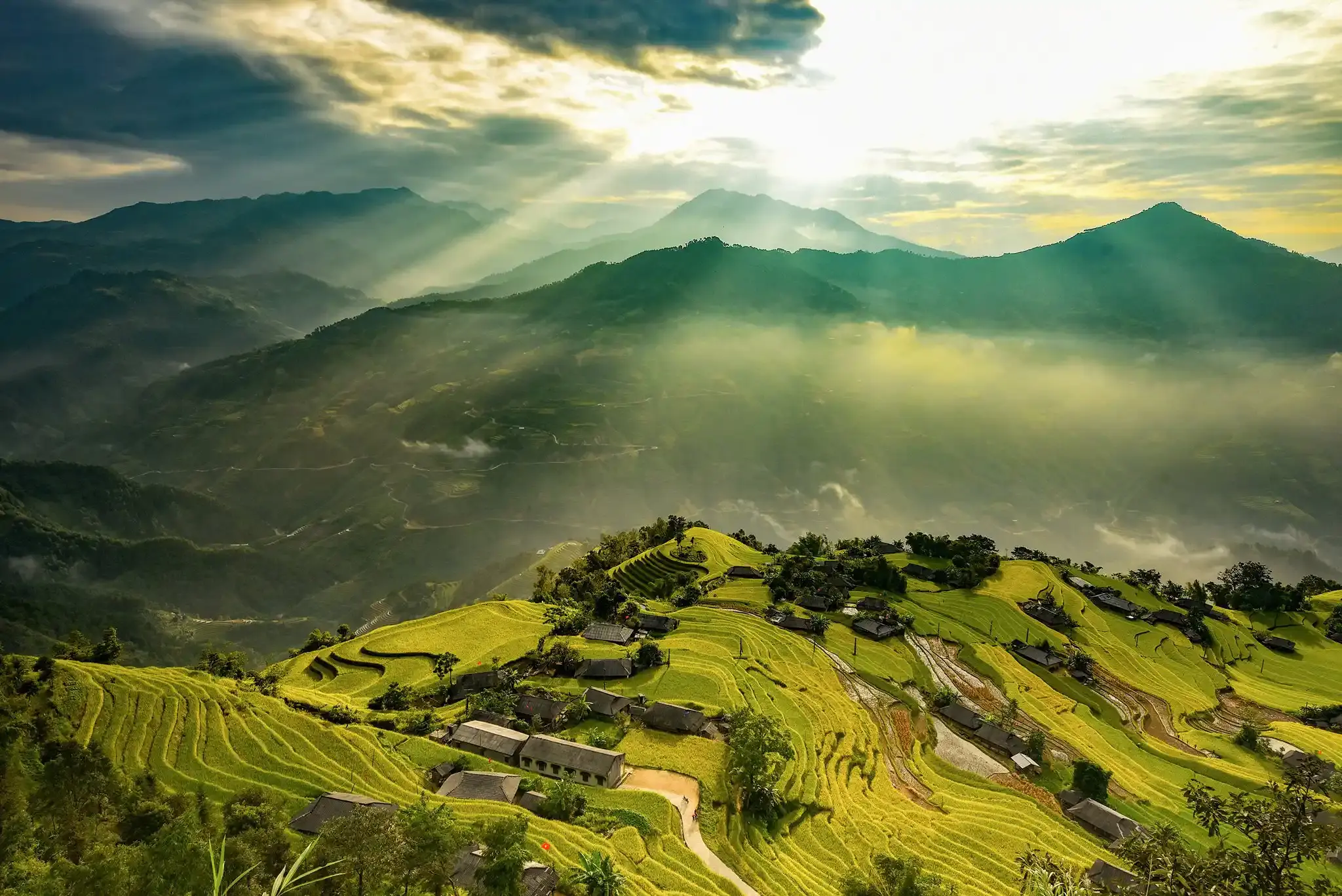 Đông Bắc: Hà Giang - Đồng Văn - Sông Nho Quế - Cao Bằng - Thác Bản Giốc - Lạng Sơn