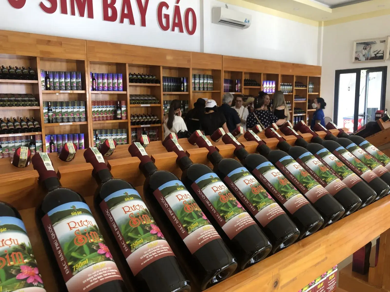 co-so-san-xuat-ruou-vang-sim