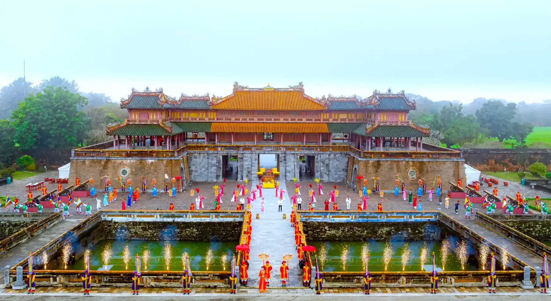 Miền Trung: Đà Nẵng - Bà Nà - Hội An - Huế - Quảng Bình - Động Phong Nha - Bay VJ