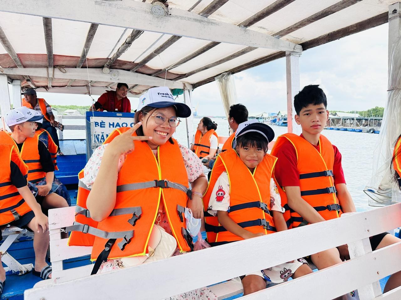 tour-doan-khach-tran-dai-nghia-tay-ninh-tham-quan-vung-tau-6.jpg