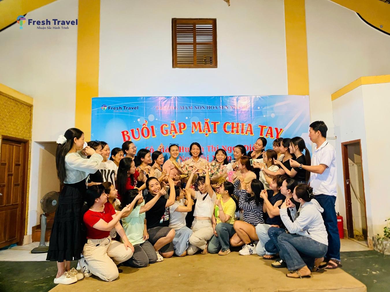 tour-doan-mam-non-hoa-sen-du-lich-binh-chau-2.jpg