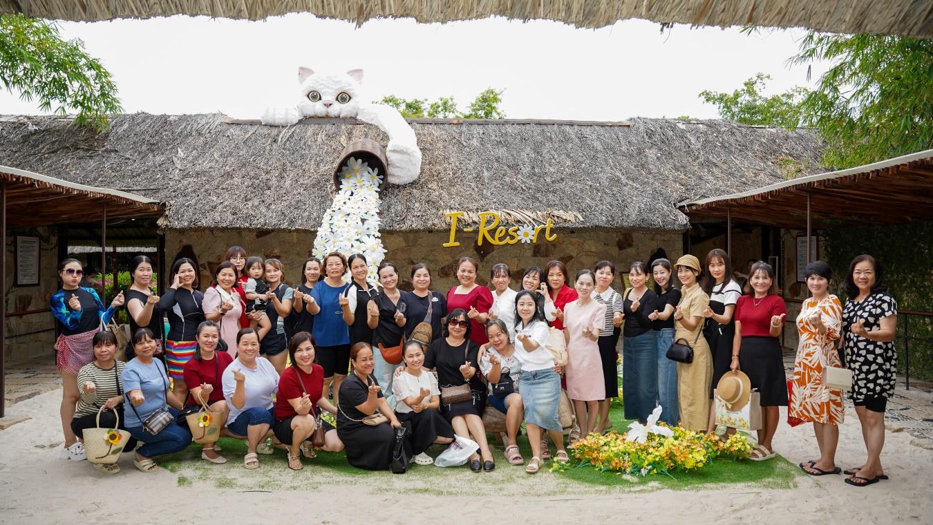 tour-doan-phong-giao-duc-hoc-mon-tham-quan-nha-trang-2.jpg