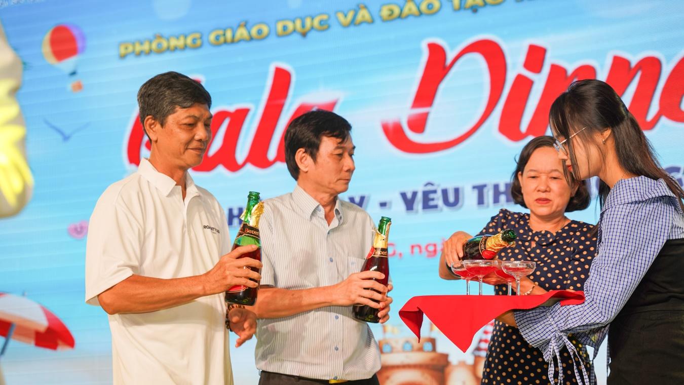 tour-doan-phong-giao-duc-hoc-mon-tham-quan-nha-trang-23.jpg