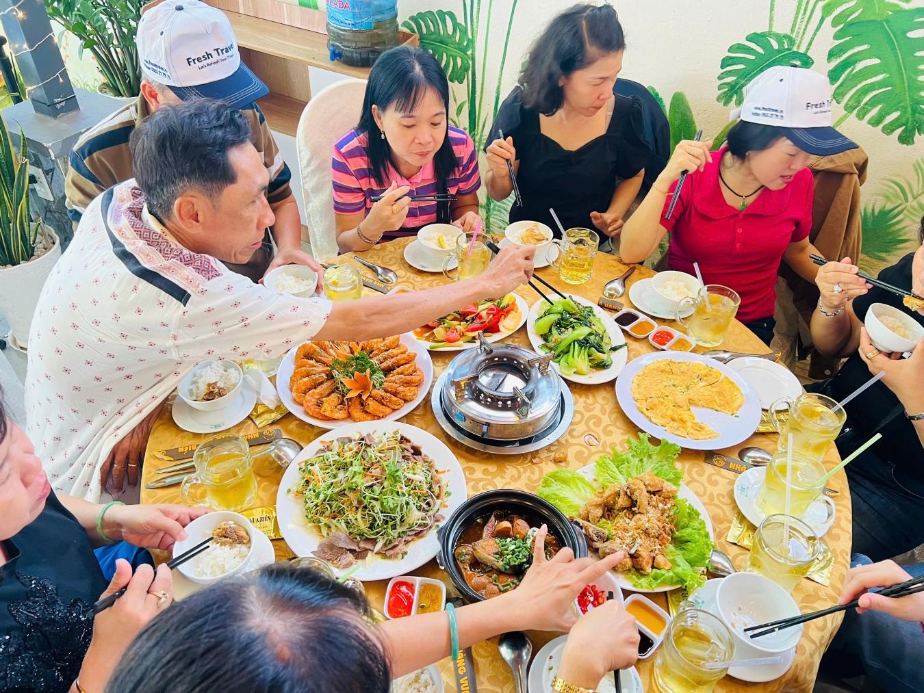 tour-doan-tieu-hoc-phu-tho-tham-quan-vung-tau-2.jpg