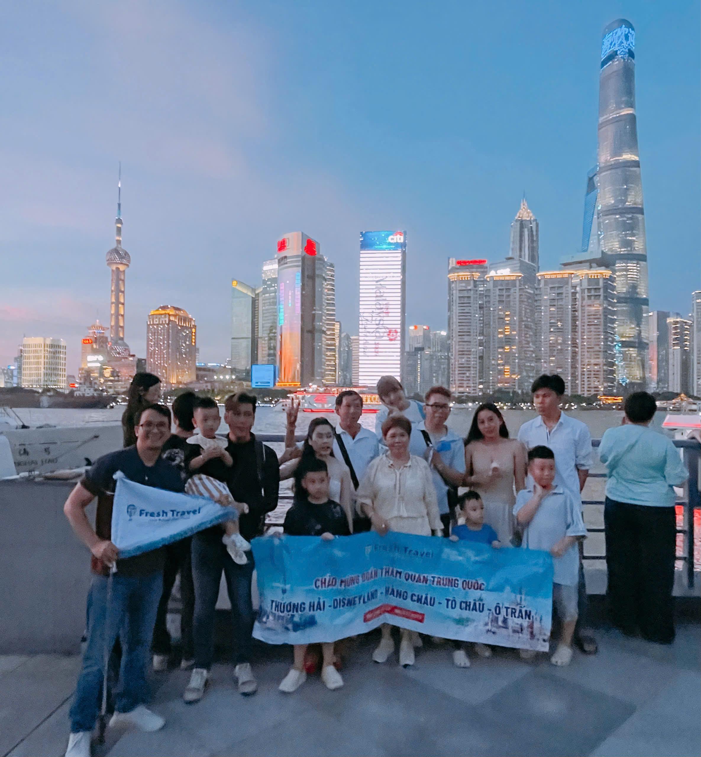 tour-doan-trung-quoc-thuong-hai-disneyland-han-chau-to-chau-o-tran-4.jpg