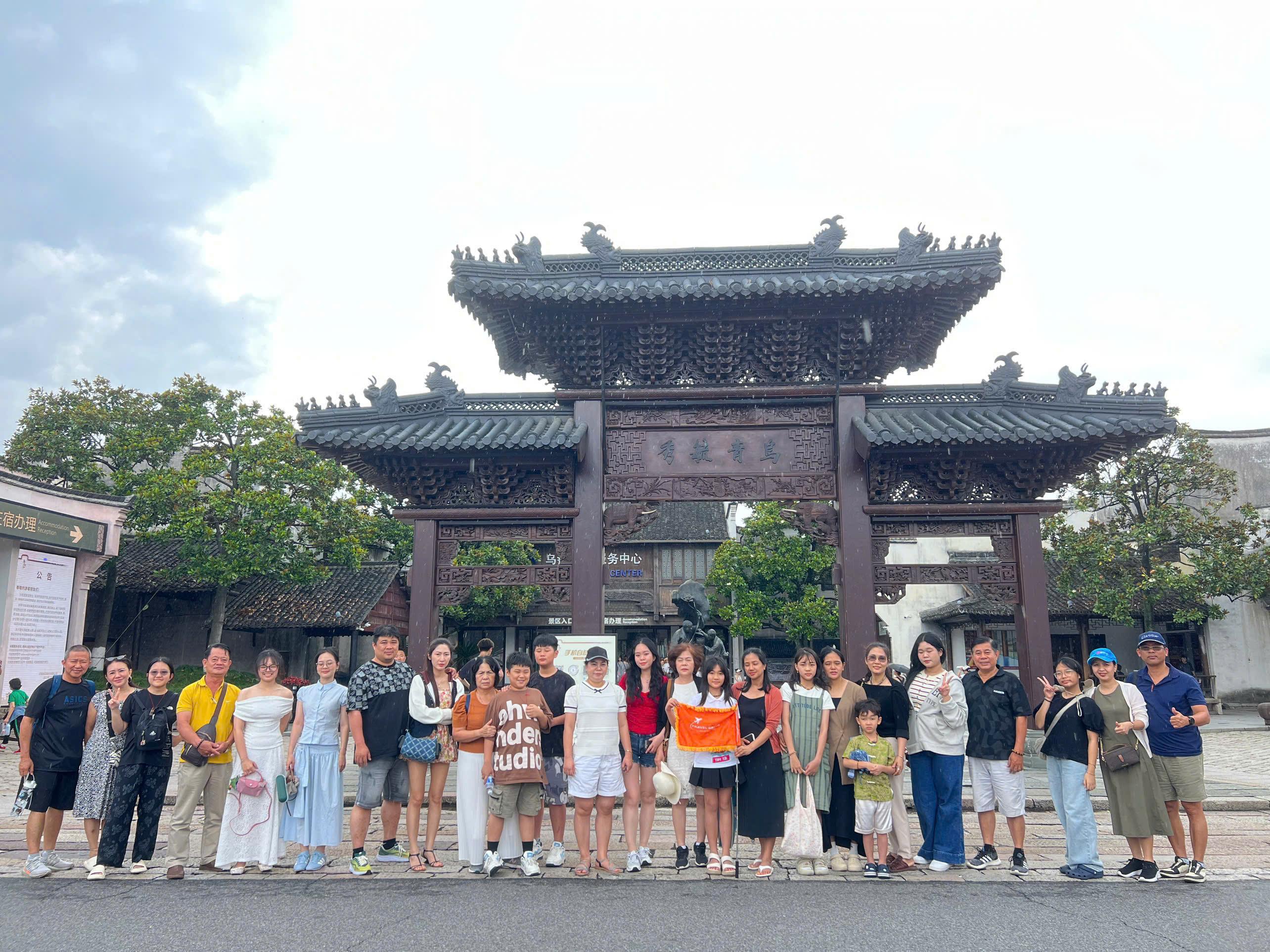 tour-doan-trung-quoc-vo-tich-to-chau-hang-chau-o-tran-9.jpg