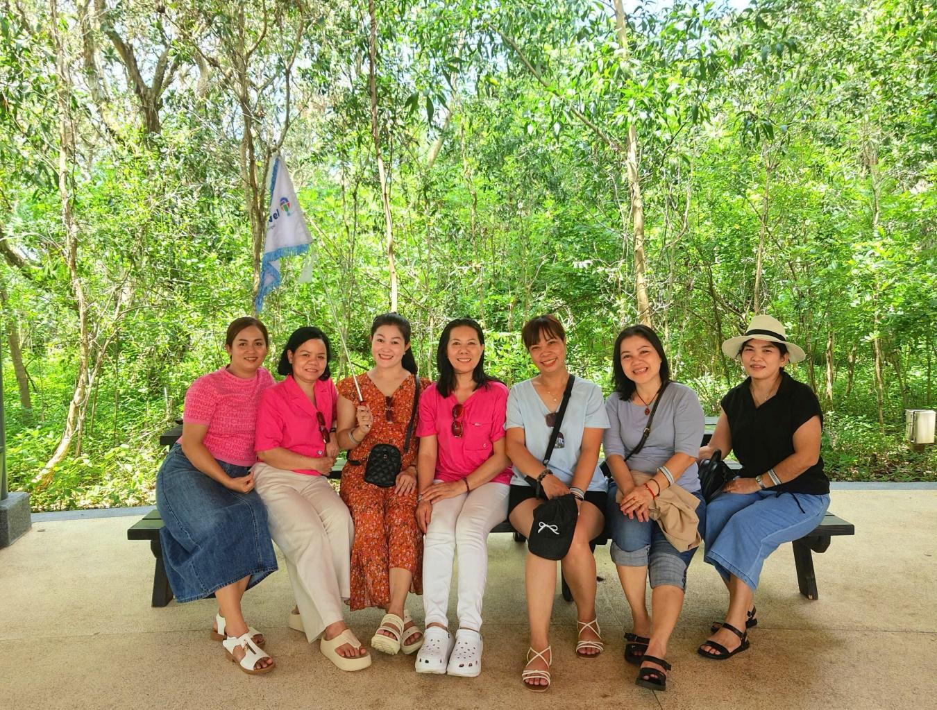 tour-doan-truong-mam-non-tam-phu-tham-quan-ho-tram-7.jpg