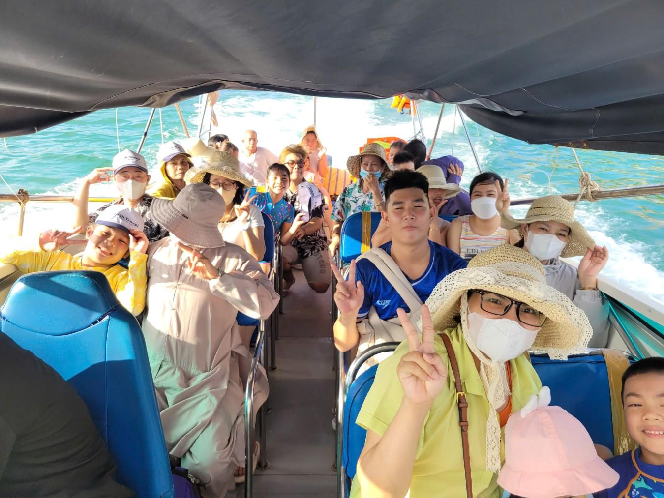 tour-khach-doan-truong-mam-non-kieu-dam-du-lich-vinh-hy-4.jpg