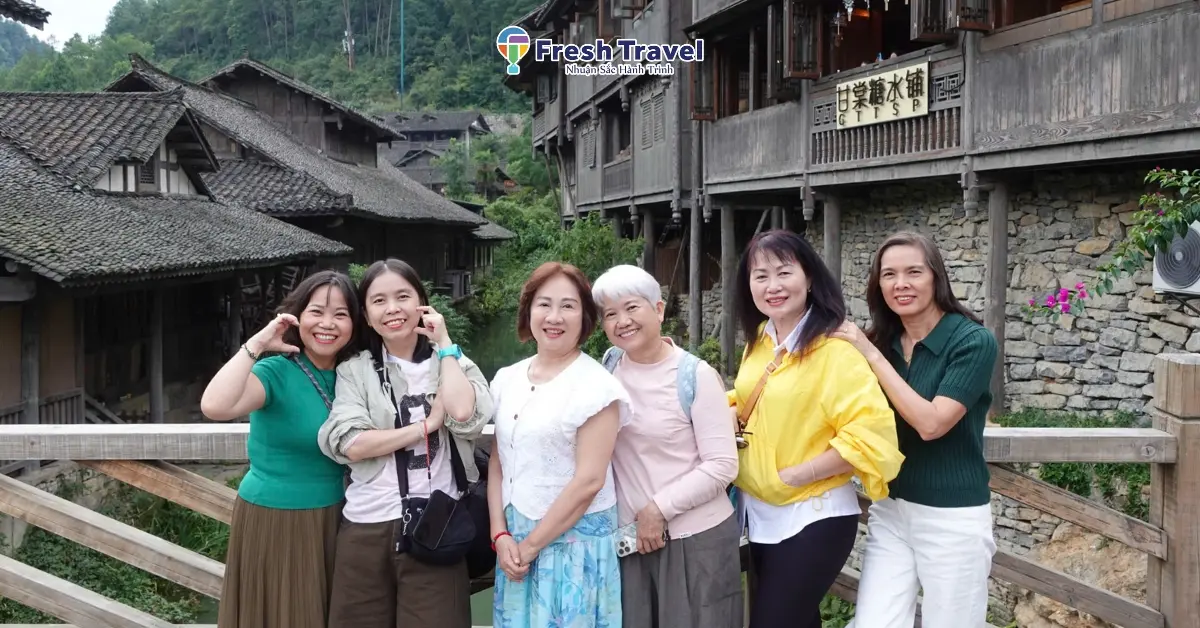 tour-quy-chau-trung-khanh-4jpg.webp
