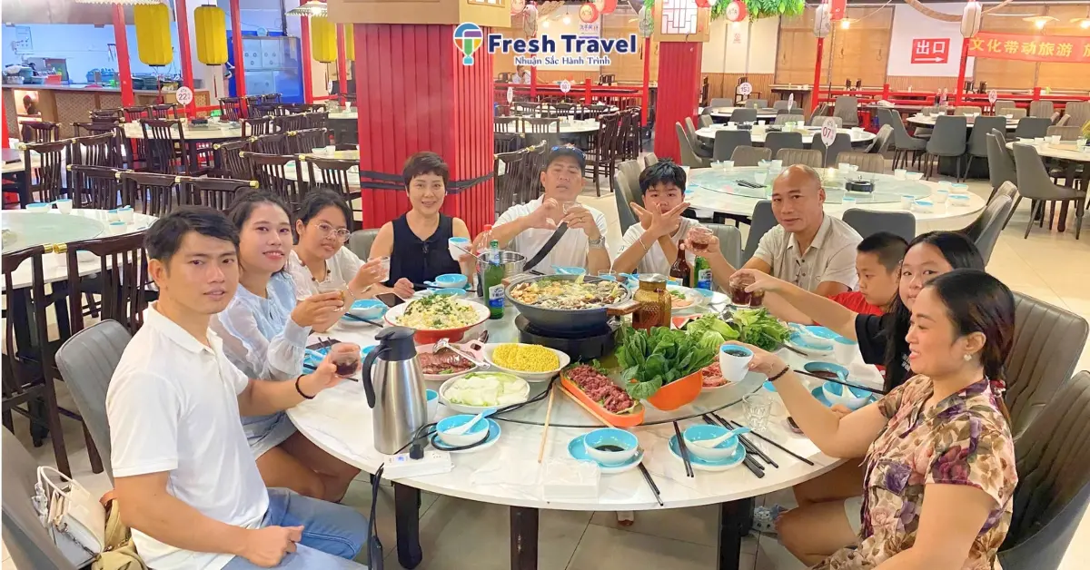 tour-thuong-hai-2jpg-2.webp
